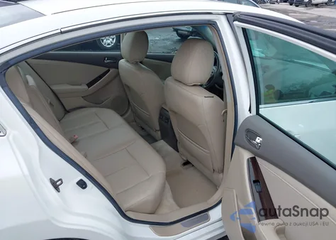 2010 Nissan Altima 2.5 S из США, поврежденный, VIN 1N4AL2AP1AC186611